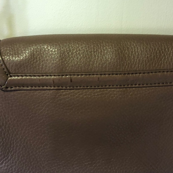 Tory Burch Amanda Crossbody - Picture 5 of 7